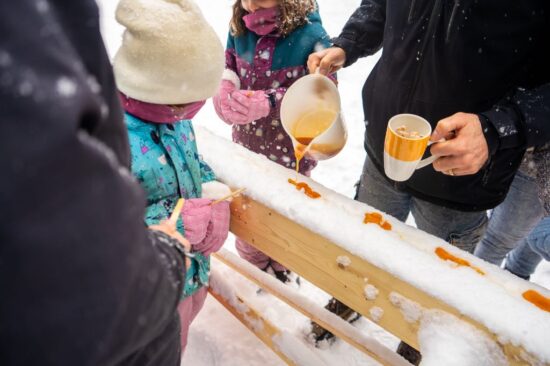 Tire d'érable sur neige au Saguenay